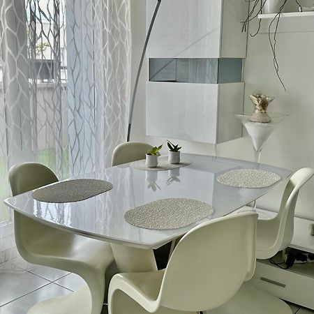 Appartement De Standing, Parking Prive, Climatise, Proche Du Centre-Ville Et La Gare Centre 亞維農 外观 照片