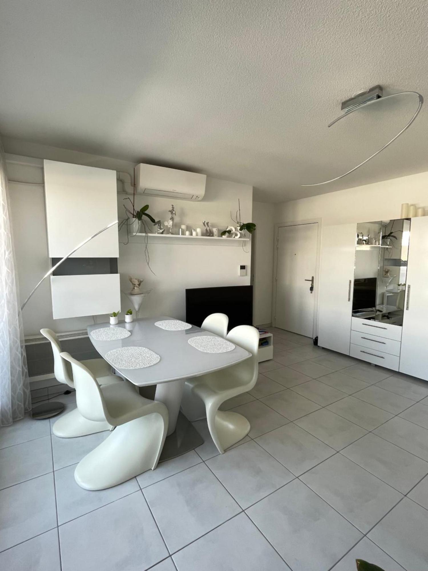 Appartement De Standing, Parking Prive, Climatise, Proche Du Centre-Ville Et La Gare Centre 亞維農 外观 照片